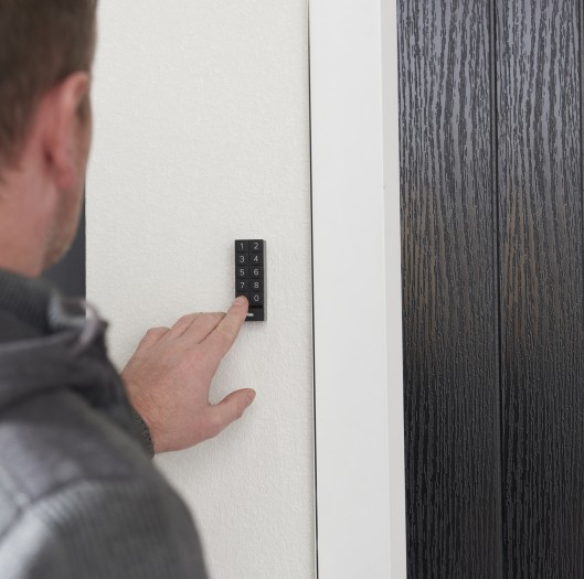 Keypad für smartes Türschloss Linus (Bild: Yale)